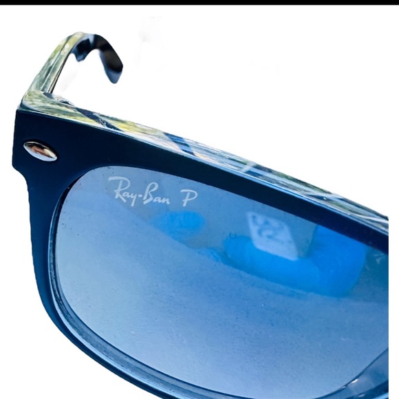 RAY-BAN Polarized Sunglasses New Wayfarer RB 2132 6607/78 Matte (Dark) Blue EUC - Picture 10 of 13